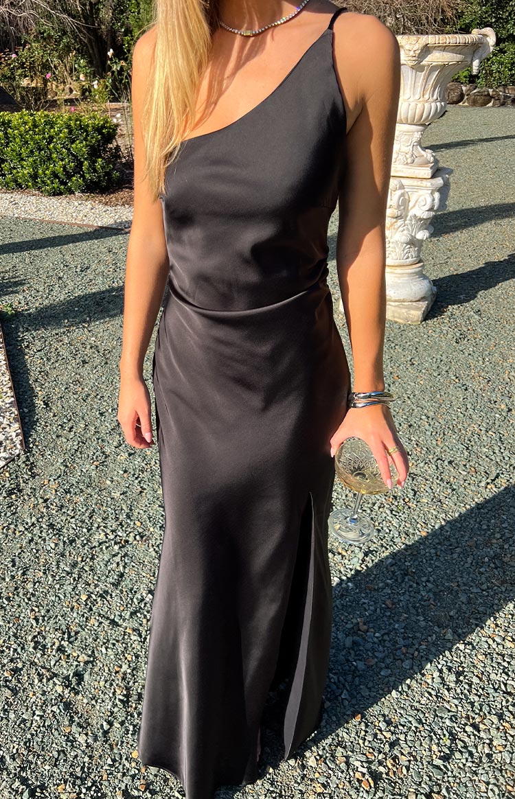 Marriot Black One Shoulder Formal Maxi Dress - US 0