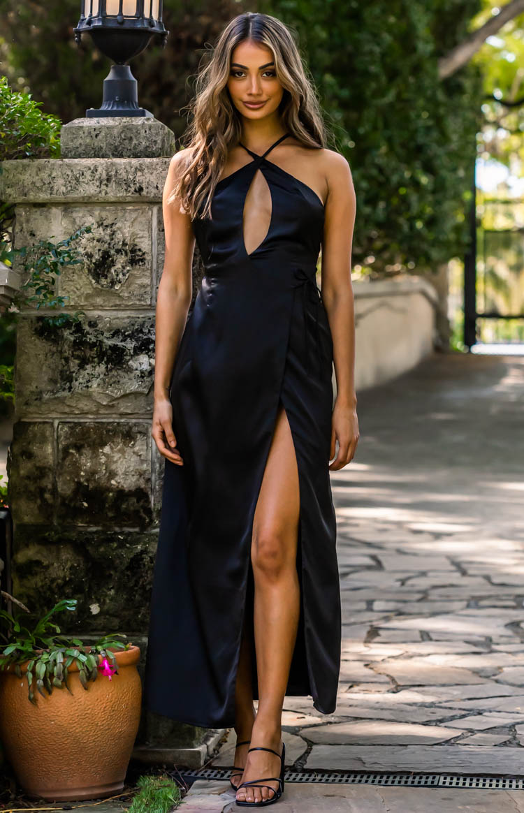 Amia Black Maxi Formal Dress Image