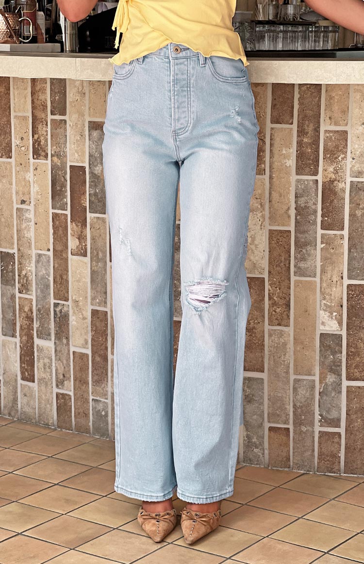 Azura Light Wash Denim Jeans Image