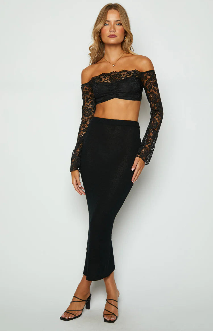 Beatrix Black Lace Long Sleeve Crop Top - US 4 | Beginning Boutique exclusive Beatrix Black Lace Long Sleeve Crop Top - US 4 | Beginning Boutique exclusive