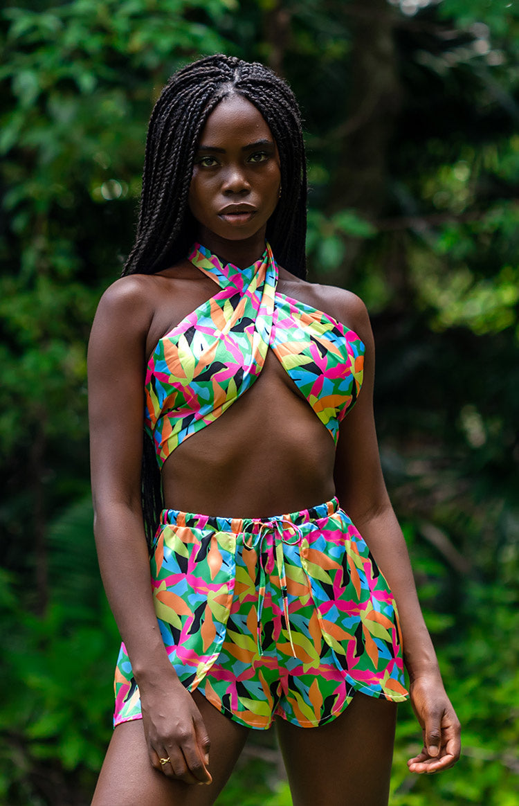 Danna Wrap Shorts Tropical Image