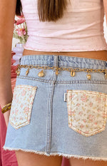 Gold Chain Shell Belt Image