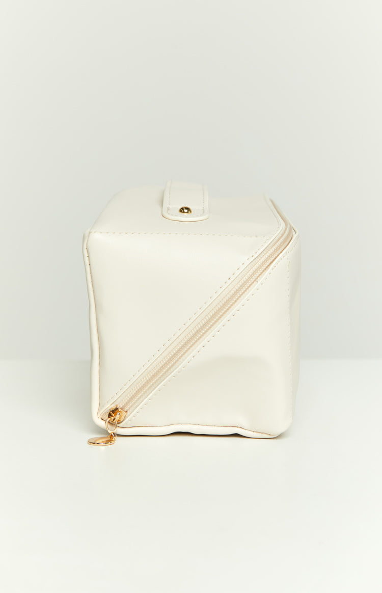 Jovie Cream Travel Cosmetic Bag Image