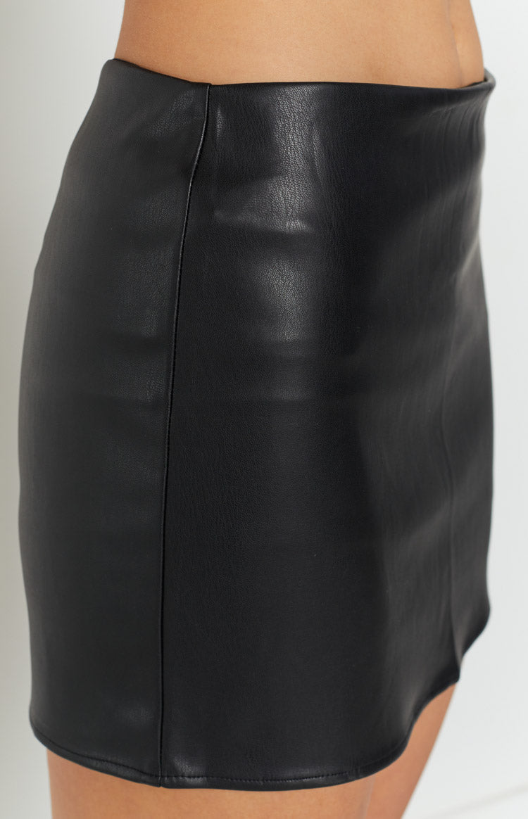 Kei Black PU Mini Skirt – Beginning Boutique US