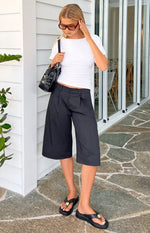 Beginning Boutique Laudine Black Tailored Culottes black tailored wide leg culottes with front pleats