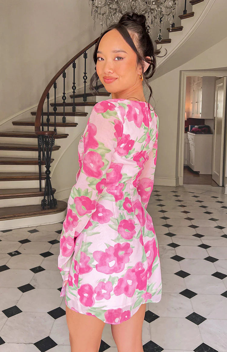 fitted lace wedding dress Lucy Pink Floral Print Long Sleeve Mini Dress - US 6 fitted lace wedding dress Lucy Pink Floral Print Long Sleeve Mini Dress - US 6