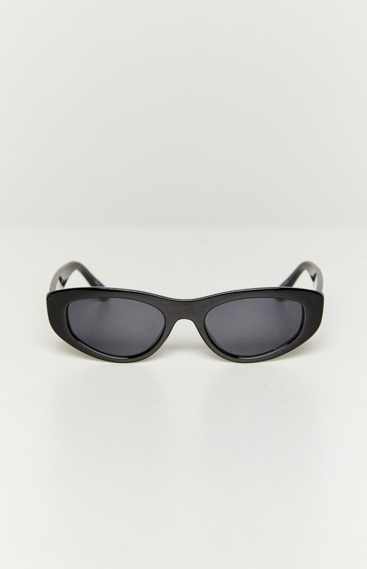 Martina Cateye Sunglasses Black Image