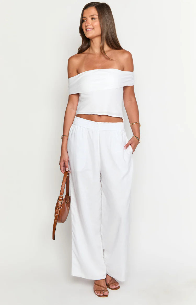 Moana White Linen Blend Pants - US 18 | Beginning Boutique Exclusive Moana White Linen Blend Pants - US 18 | Beginning Boutique Exclusive