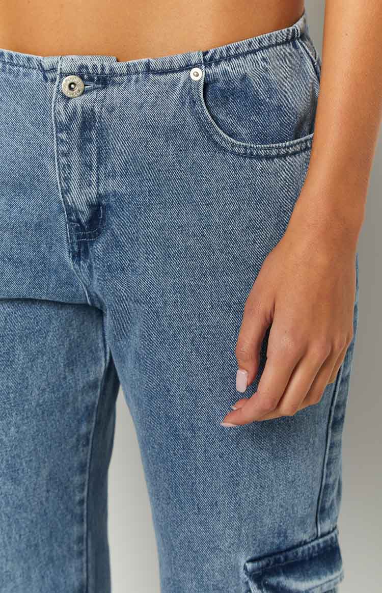 Oliver Mid Wash Low Waist Wide Leg Jeans Image