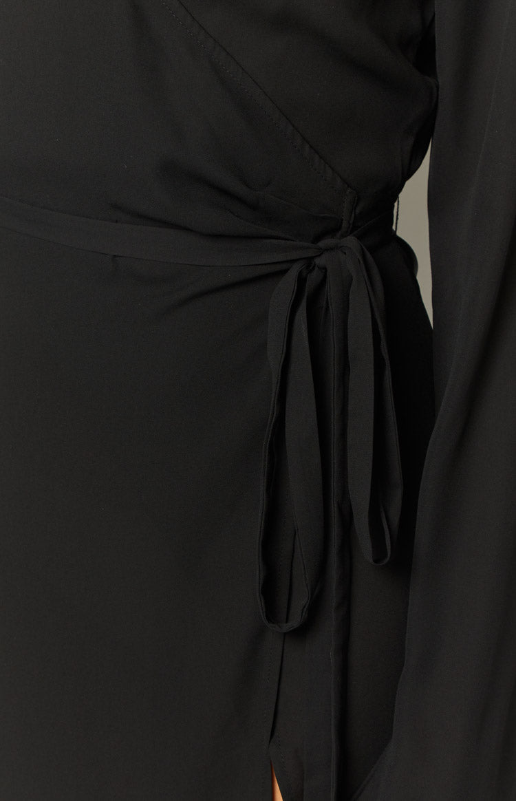 Reyna Black Long Sleeve Maxi Dress Image