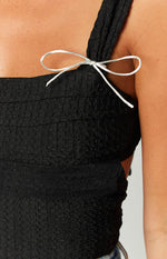 Vida Black Bow Top