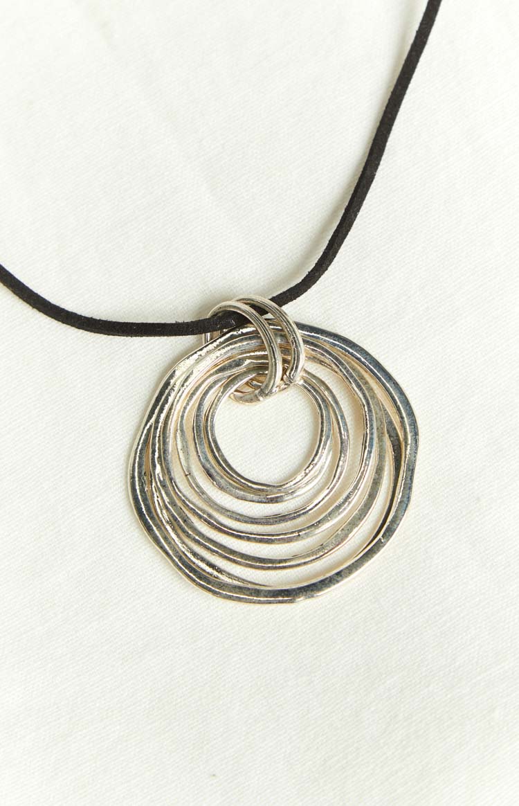 Violeta Silver Circle Pendant Necklace Image