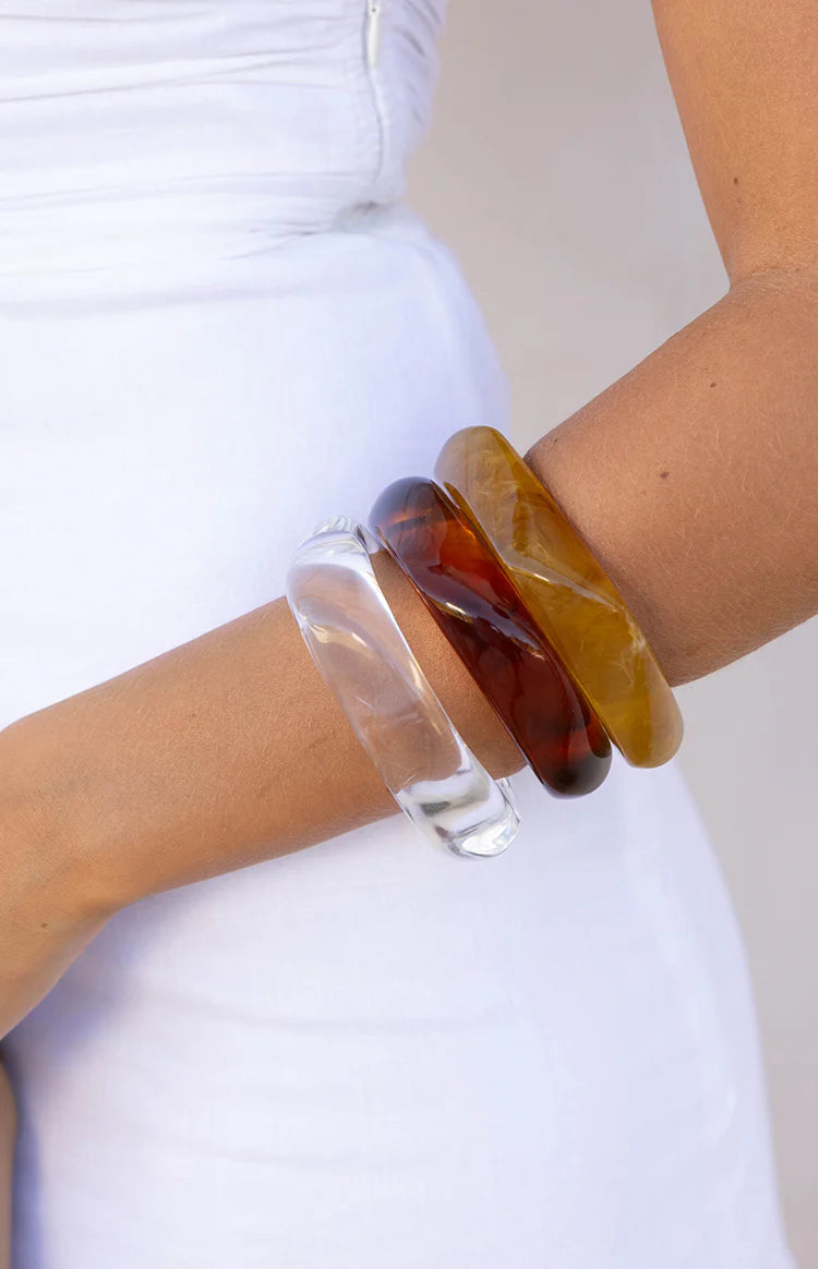 Zantie Tortoiseshell Resin Square Bangle | Beginning Boutique US
