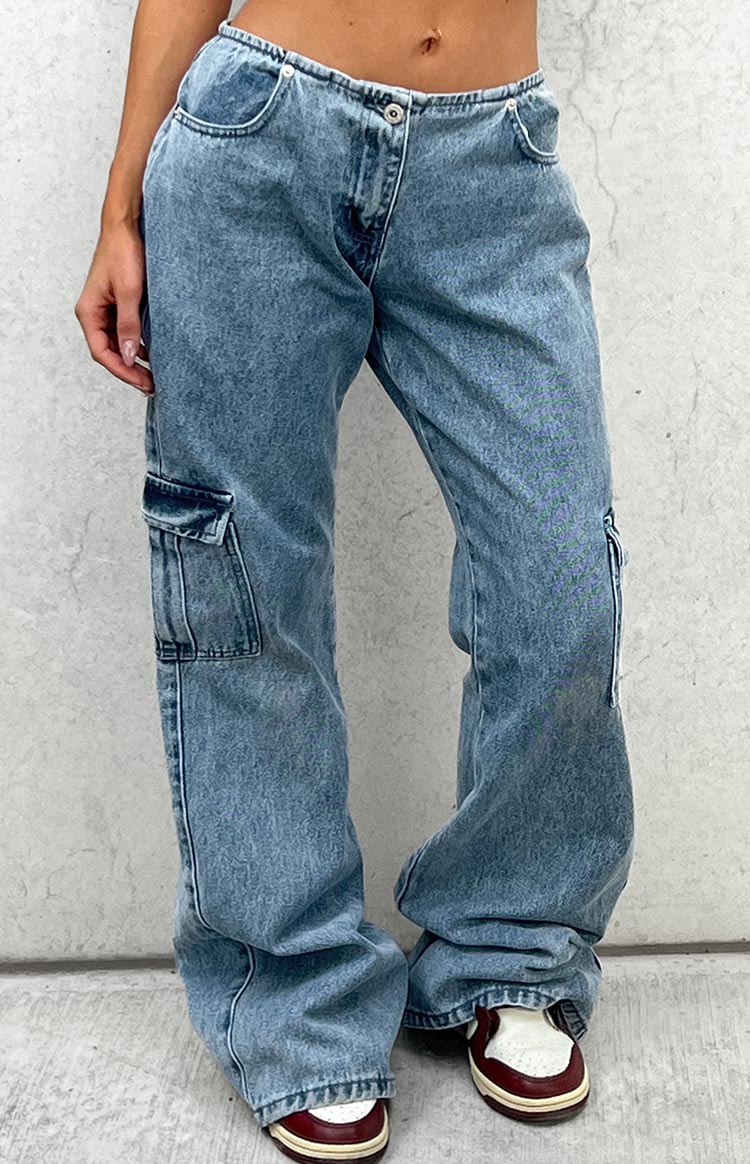 Oliver Mid Wash Low Waist Wide Leg Jeans Image