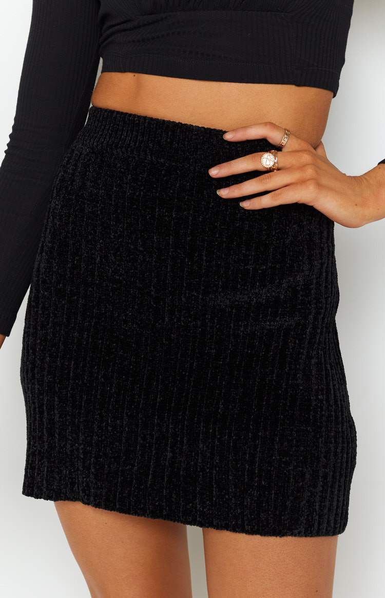 Embry Skirt Black – Beginning Boutique US