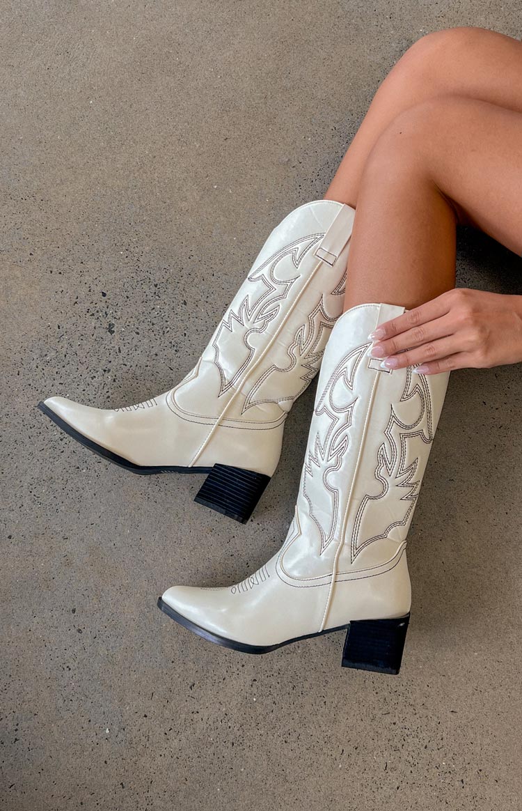 Therapy Ranger Bone and Black Cowboy Boots – Beginning Boutique US