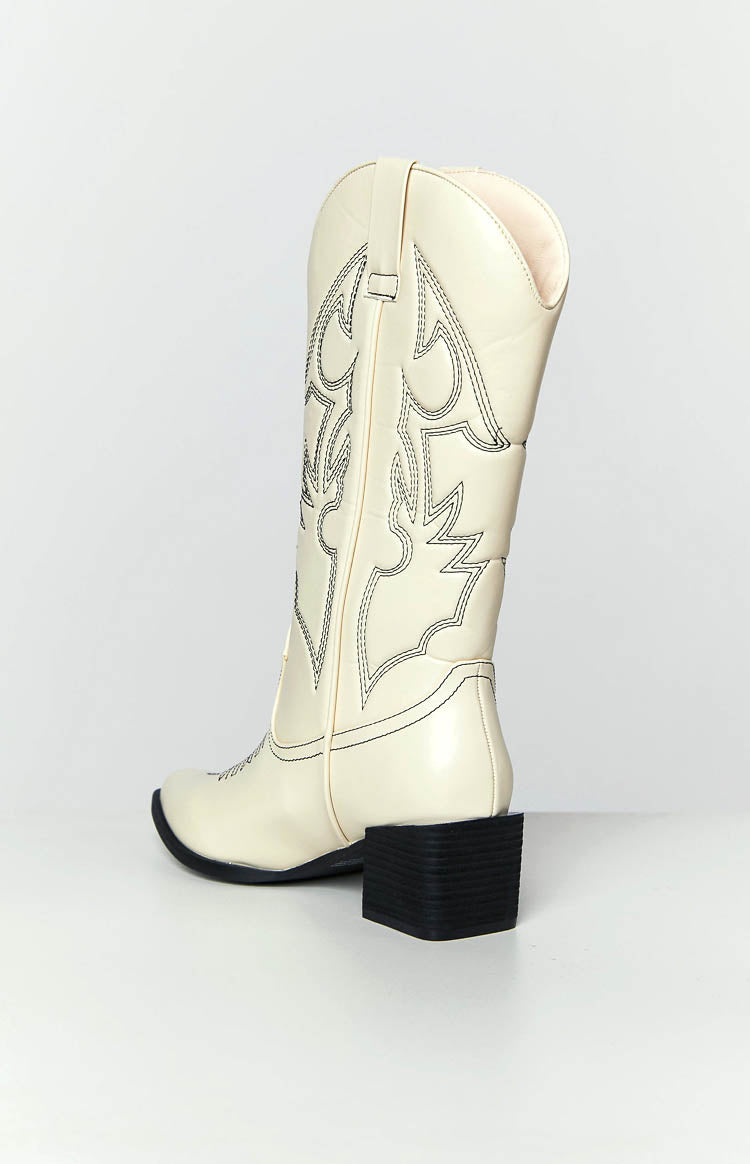 Therapy Ranger Bone and Black Cowboy Boots Image